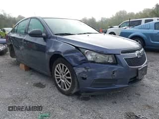 2014 Chevrolet Cruze LS с VIN 1G1PA5SH5E7286902, выставлен на аукционе IAAI как лот 43338170 с пробегом 141 429 миль миль и . История ставок и продаж доступна на DreamBid. Изображение 1.