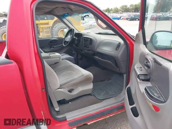 1999 Ford F-150 z VIN 1FTRF17W6XNA49190, wystawiony jako IAAI lot #43396326 z przebiegiem Nie podano mil oraz . Historia ofert i sprzedaży dostępna na DreamBid. Obrazek 5.
