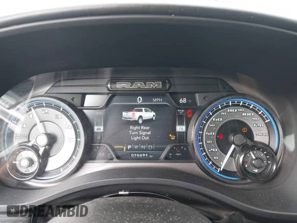 2022 Ram 1500 Limited z VIN 1C6SRFHTXNN361995, wystawiony jako IAAI lot #43082302 z przebiegiem 76 691 mil mil oraz . Historia ofert i sprzedaży dostępna na DreamBid. Obrazek 7.