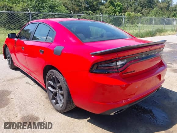 2019 Dodge Charger SXT z VIN 2C3CDXBG7KH666182, wystawiony jako IAAI lot #43265944 z przebiegiem 94 438 mil mil oraz . Historia ofert i sprzedaży dostępna na DreamBid. Obrazek 3.