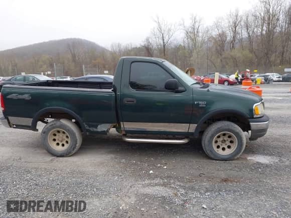 2002 Ford F-150 XL с VIN 1FTRF18W92NA79131, выставлен на аукционе IAAI как лот 41913810 с пробегом 193 731 миль миль и . История ставок и продаж доступна на DreamBid. Изображение 13.