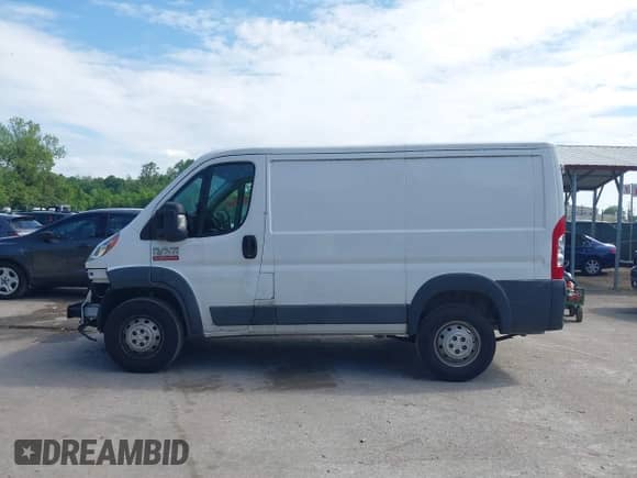 2017 Ram ProMaster Cargo with VIN 3C6TRVNG7HE532572, listed as a IAAI auction lot 42131023 with 82,963 mi miles and . Bid and sale history available at DreamBid. Image 15.