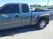 2006 Chevrolet Colorado Work Truck z VIN 1GCDT196068166681, wystawiony jako IAAI lot #42308747 z przebiegiem 189 909 mil mil oraz . Historia ofert i sprzedaży dostępna na DreamBid. Obrazek 6.