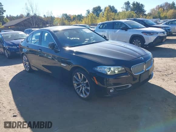 2014 BMW 5 Series 535i xDrive z VIN WBA5B3C56ED539065, wystawiony jako IAAI lot #43469532 z przebiegiem 103 129 mil mil oraz . Historia ofert i sprzedaży dostępna na DreamBid. Obrazek 1.