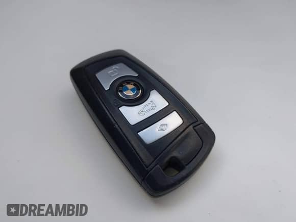 2011 BMW 5 Series 535i xDrive с VIN WBAFU7C56BDU55412, выставлен на аукционе IAAI как лот 43581442 с пробегом 87 545 миль миль и . История ставок и продаж доступна на DreamBid. Изображение 11.