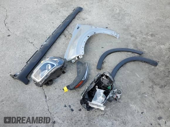 2021 Hyundai Venue Denim with VIN KMHRC8A38MU072127, listed as a Copart auction lot 71934275 with 14,414 mi miles and Salvage title. Bid and sale history available at DreamBid. Image 13.