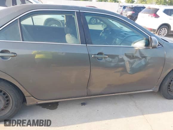 2012 Toyota Camry L with VIN 4T1BF1FK2CU585534, listed as a IAAI auction lot 43252152 with 246,208 mi miles and . Bid and sale history available at DreamBid. Image 17.