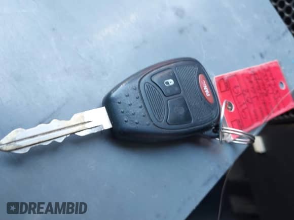 2008 Jeep Wrangler Unlimited X z VIN 1J4GA39198L652015, wystawiony jako IAAI lot #42062691 z przebiegiem 127 804 mil mil oraz . Historia ofert i sprzedaży dostępna na DreamBid. Obrazek 11.