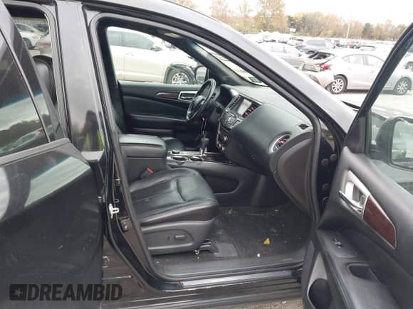 2014 Nissan Pathfinder SL with VIN 5N1AR2MM5EC630679, listed as a IAAI auction lot 43563049 with 214,368 mi miles and . Bid and sale history available at DreamBid. Image 5.