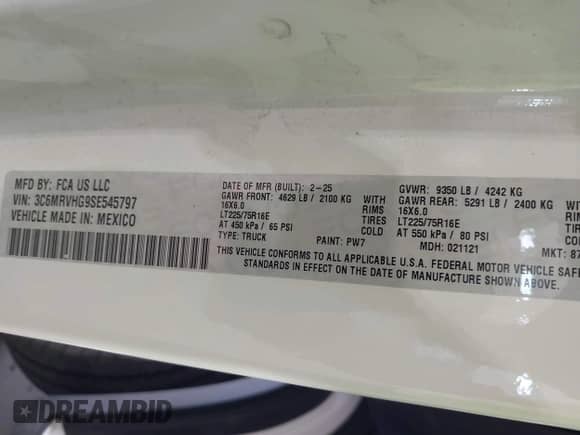 2025 Ram ProMaster Cargo Tradesman z VIN 3C6MRVHG9SE545797, wystawiony jako IAAI lot #42517448 z przebiegiem 11 388 mil mil oraz . Historia ofert i sprzedaży dostępna na DreamBid. Obrazek 9.