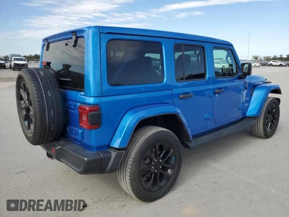 2022 Jeep Wrangler Unlimited Sahara with VIN 1C4JJXP66NW275039, listed as a Copart auction lot 89908095 with 57,166 mi miles and Clean title. Bid and sale history available at DreamBid. Image 3.