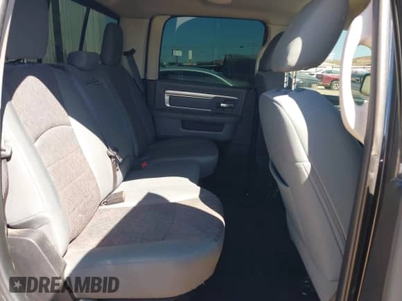 2017 Ram 1500 Lone Star z VIN 3C6RR6LT8HG604738, wystawiony jako IAAI lot #41598341 z przebiegiem 82 278 mil mil oraz . Historia ofert i sprzedaży dostępna na DreamBid. Obrazek 8.