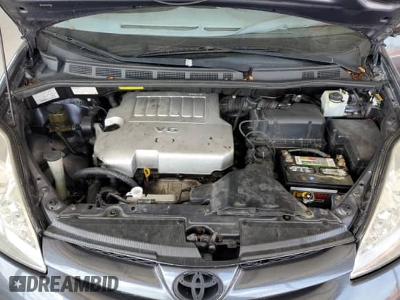 2008 Toyota Sienna CE with VIN 5TDZK23C48S172494, listed as a Copart auction lot 71025355 with 187,032 mi miles and Clean title. Bid and sale history available at DreamBid. Image 12.