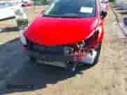 2019 Chevrolet Cruze z VIN 1G1BJ5SM4K7102066, wystawiony jako IAAI lot #42308902 z przebiegiem 76 024 mil mil oraz . Historia ofert i sprzedaży dostępna na DreamBid. Obrazek 6.