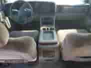 2005 Chevrolet Suburban LS с VIN 3GNEC16Z85G104660, выставлен на аукционе Copart как лот 61638465 с пробегом 208 959 миль миль и Списание • Salvage title. История ставок и продаж доступна на DreamBid. Изображение 8.