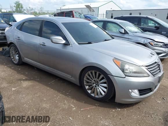 2014 Hyundai Equus Signature with VIN KMHGH4JH1EU077927, listed as a IAAI auction lot 42178629 with 127,064 mi miles and . Bid and sale history available at DreamBid. Image 1.