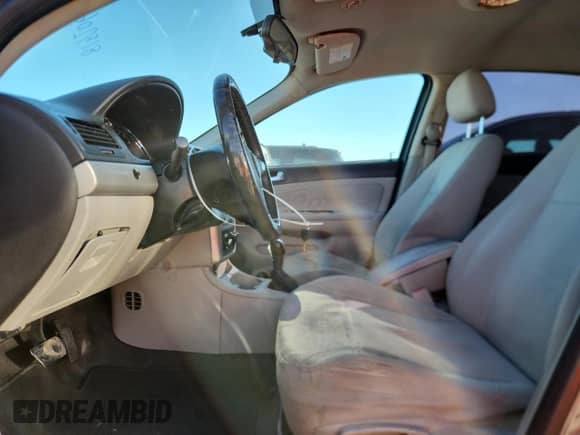 2010 Chevrolet Cobalt 1LT с VIN 1G1AD5F58A7126651, выставлен на аукционе Copart как лот 81520655 с пробегом 108 669 миль миль и Списание • Salvage title. История ставок и продаж доступна на DreamBid. Изображение 7.