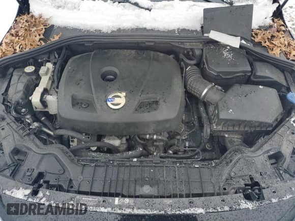 2015 Volvo S60 T6 Drive-E with VIN YV149MFK5F2339707, listed as a Copart auction lot 82493884 with 87,932 mi miles and Salvage title. Bid and sale history available at DreamBid. Image 12.