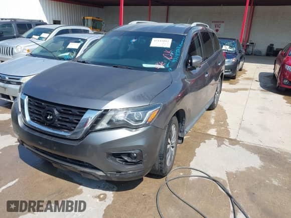 2017 Nissan Pathfinder S with VIN 5N1DR2MN8HC658910, listed as a IAAI auction lot 43145012 with 127,586 mi miles and . Bid and sale history available at DreamBid. Image 17.