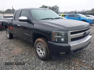 2007 Chevrolet Silverado 1500 LTZ with VIN 2GCEC190571696147, listed as a IAAI auction lot 41606190 with 211,935 mi miles and . Bid and sale history available at DreamBid. Image 1.