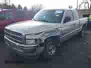 1999 Dodge 2500 с VIN 3B7KC2363XG124121, выставлен на аукционе IAAI как лот 41404032 с пробегом 250 307 миль миль и . История ставок и продаж доступна на DreamBid. Изображение 17.