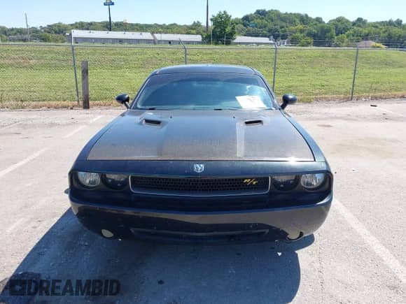2009 Dodge Challenger R/T z VIN 2B3LJ54T09H558338, wystawiony jako IAAI lot #43076962 z przebiegiem 165 430 mil mil oraz . Historia ofert i sprzedaży dostępna na DreamBid. Obrazek 12.
