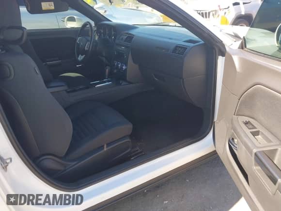 2013 Dodge Challenger SXT с VIN 2C3CDYAG9DH718941, выставлен на аукционе IAAI как лот 43406242 с пробегом 152 693 миль миль и . История ставок и продаж доступна на DreamBid. Изображение 5.