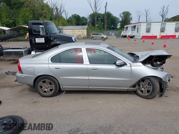2008 Volvo S60 2.5T с VIN YV1RS592682686929, выставлен на аукционе IAAI как лот 43329412 с пробегом 176 591 миль миль и . История ставок и продаж доступна на DreamBid. Изображение 13.