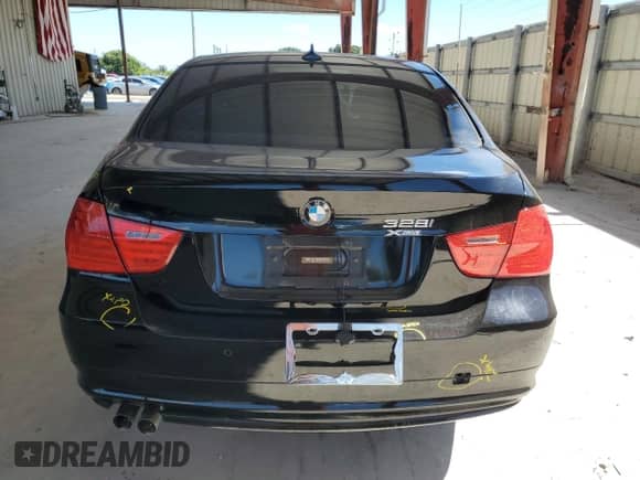 2011 BMW 3 Series 328i xDrive с VIN WBAPK7C51BF086750, выставлен на аукционе Copart как лот 89696585 с пробегом 129 605 миль миль и Списание • Salvage title. История ставок и продаж доступна на DreamBid. Изображение 6.