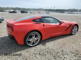 2015 Chevrolet Corvette 1LT z VIN 1G1YB2D73F5123313, wystawiony jako Copart lot #55674454 z przebiegiem 72 831 mil mil oraz Szkoda całkowita • Salvage title. Historia ofert i sprzedaży dostępna na DreamBid. Obrazek 3.