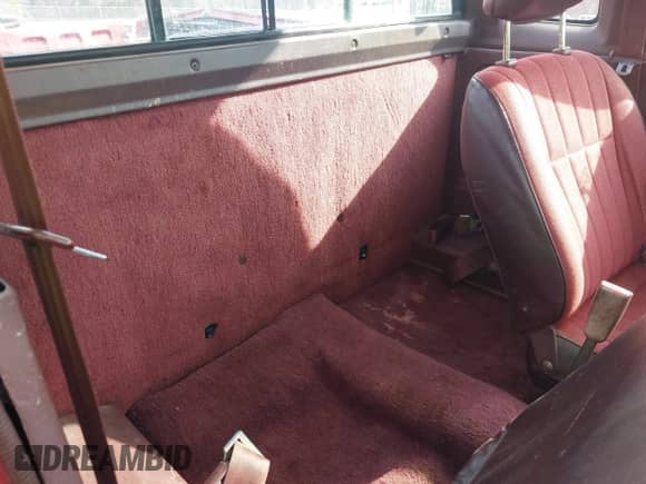 1992 Nissan Frontier z VIN 1N6SD16S2NC301965, wystawiony jako IAAI lot #41790245 z przebiegiem 203 809 mil mil oraz . Historia ofert i sprzedaży dostępna na DreamBid. Obrazek 8.