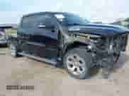 2020 Ram 1500 Big Horn z VIN 1C6RREFT4LN119597, wystawiony jako IAAI lot #42446462 z przebiegiem 82 821 mil mil oraz . Historia ofert i sprzedaży dostępna na DreamBid. Obrazek 1.