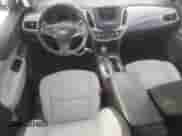 2020 Chevrolet Equinox LS z VIN 2GNAXSEV7L6256977, wystawiony jako Copart lot #89385955 z przebiegiem 89 960 mil mil oraz Szkoda całkowita • Salvage title. Historia ofert i sprzedaży dostępna na DreamBid. Obrazek 8.