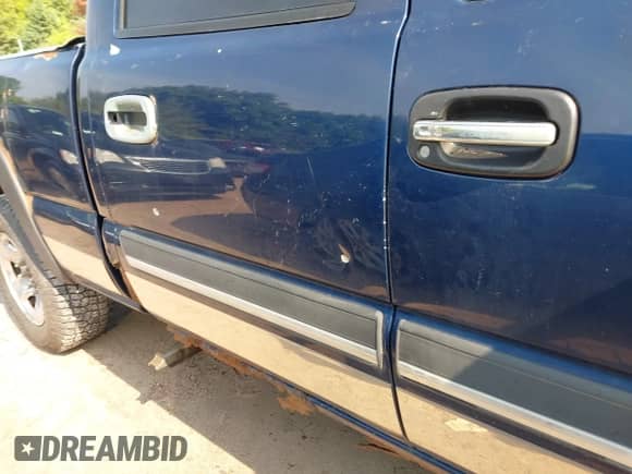 2003 Chevrolet Silverado 1500HD LS с VIN 1GCGK13U23F211313, выставлен на аукционе IAAI как лот 42410523 с пробегом 396 076 миль миль и . История ставок и продаж доступна на DreamBid. Изображение 12.
