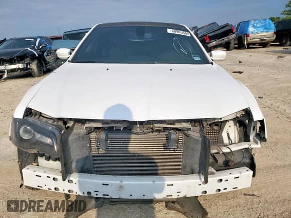 2017 Chrysler 300 S с VIN 2C3CCABG0HH668980, выставлен на аукционе Copart как лот 60900505 с пробегом 136 103 миль миль и Списание • Salvage title. История ставок и продаж доступна на DreamBid. Изображение 5.