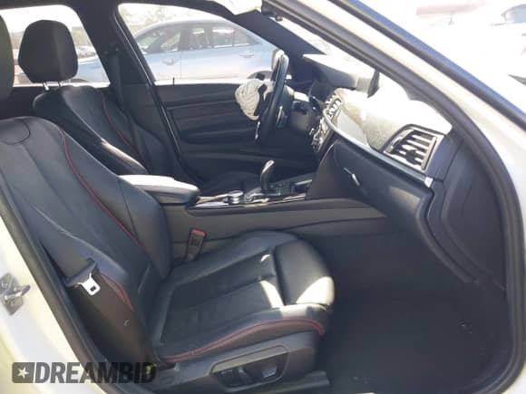 2014 BMW 3 Series 335i с VIN WBA3A9C53EF478419, выставлен на аукционе IAAI как лот 42510440 с пробегом 165 744 миль миль и . История ставок и продаж доступна на DreamBid. Изображение 5.