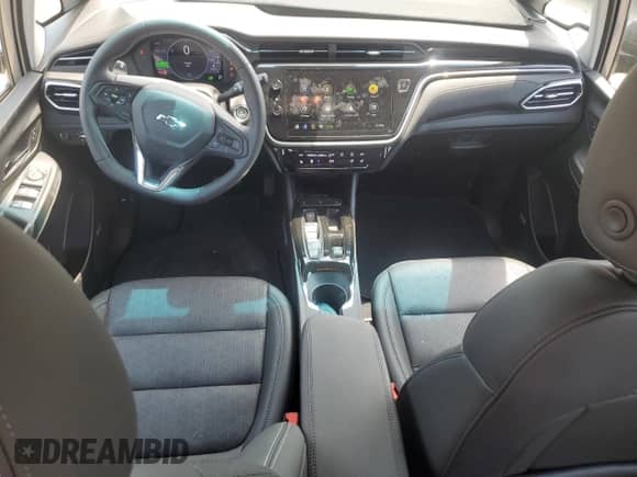 2023 Chevrolet Bolt EV 2LT z VIN 1G1FX6S01P4137112, wystawiony jako Copart lot #57978733 z przebiegiem 903 mil mil oraz . Historia ofert i sprzedaży dostępna na DreamBid. Obrazek 8.