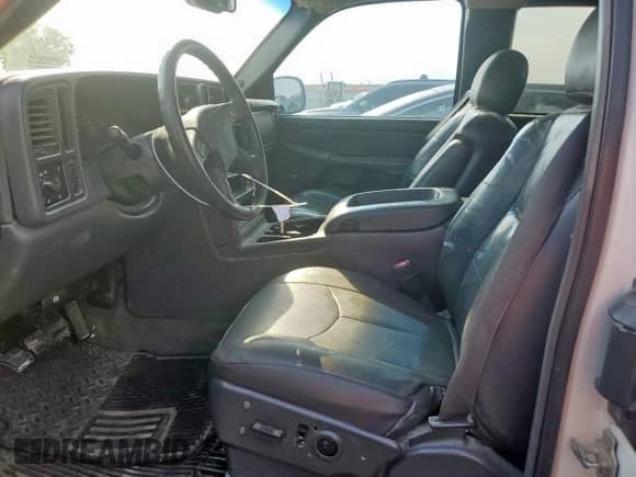 2004 Chevrolet Silverado SS с VIN 2GCEC19N741425047, выставлен на аукционе Copart как лот 69816635 с пробегом Не указан миль и Списание • Salvage title. История ставок и продаж доступна на DreamBid. Изображение 7.