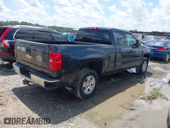 2019 Chevrolet Silverado 1500 LT z VIN 2GCVKPEC0K1106550, wystawiony jako IAAI lot #42768386 z przebiegiem 67 788 mil mil oraz . Historia ofert i sprzedaży dostępna na DreamBid. Obrazek 4.