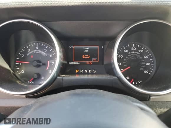 2020 Ford Mustang EcoBoost Premium z VIN 1FATP8UHXL5120750, wystawiony jako Copart lot #67650135 z przebiegiem 73 945 mil mil oraz Szkoda całkowita • Salvage title. Historia ofert i sprzedaży dostępna na DreamBid. Obrazek 9.