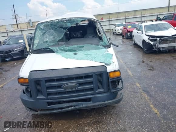2014 Ford Econoline Cargo Commercial с VIN 1FTNE2EW4EDA84338, выставлен на аукционе IAAI как лот 42830127 с пробегом 173 231 миль миль и . История ставок и продаж доступна на DreamBid. Изображение 11.