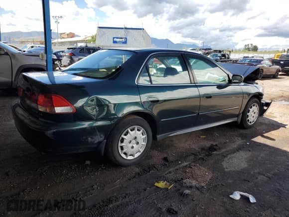 2001 Honda Accord LX с VIN JHMCG56401C009151, выставлен на аукционе Copart как лот 70842525 с пробегом 146 018 миль миль и Списание • Salvage title. История ставок и продаж доступна на DreamBid. Изображение 3.