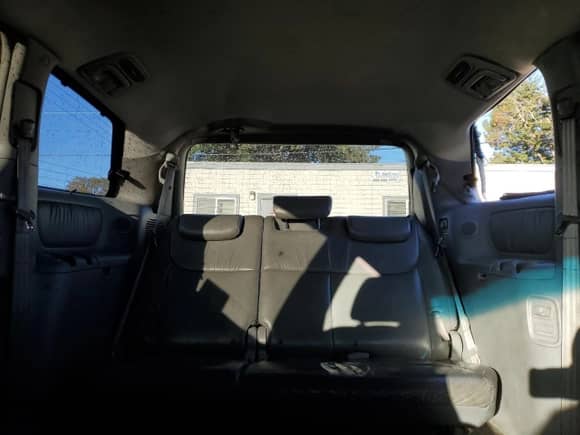 2006 Toyota Sienna XLE z VIN 5TDZA22C76S490692, wystawiony jako Copart lot #86271745 z przebiegiem 154 022 mil mil oraz Czysty tytuł • Clean title. Historia ofert i sprzedaży dostępna na DreamBid. Obrazek 10.