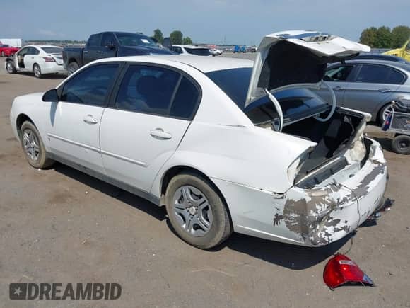 2006 Chevrolet Malibu 1LS z VIN 1G1ZS51F96F280520, wystawiony jako IAAI lot #43047050 z przebiegiem 102 466 mil mil oraz . Historia ofert i sprzedaży dostępna na DreamBid. Obrazek 3.