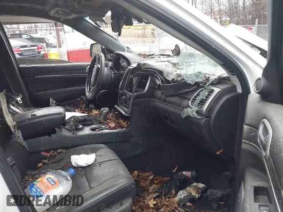 2017 Jeep Grand Cherokee Summit с VIN 1C4RJFJT7HC608690, выставлен на аукционе IAAI как лот 41072659 с пробегом Не указан миль и . История ставок и продаж доступна на DreamBid. Изображение 5.