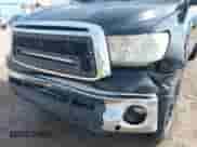 2013 Toyota Tundra с VIN 5TFUY5F10DX273914, выставлен на аукционе IAAI как лот 42414031 с пробегом 308 071 миль миль и . История ставок и продаж доступна на DreamBid. Изображение 6.