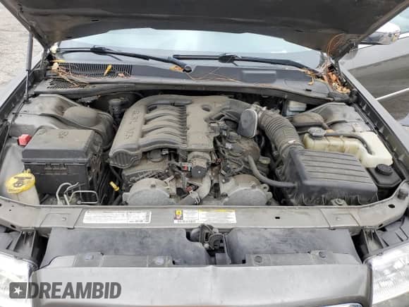 2010 Chrysler 300 Touring с VIN 2C3CA5CV9AH190252, выставлен на аукционе Copart как лот 84009125 с пробегом 135 849 миль миль и Списание • Salvage title. История ставок и продаж доступна на DreamBid. Изображение 11.