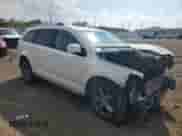 2017 Dodge Journey Crossroad Plus with VIN 3C4PDCGG6HT536179, listed as a Copart auction lot 58427575 with 128,550 mi miles and Salvage title. Bid and sale history available at DreamBid. Image 4.