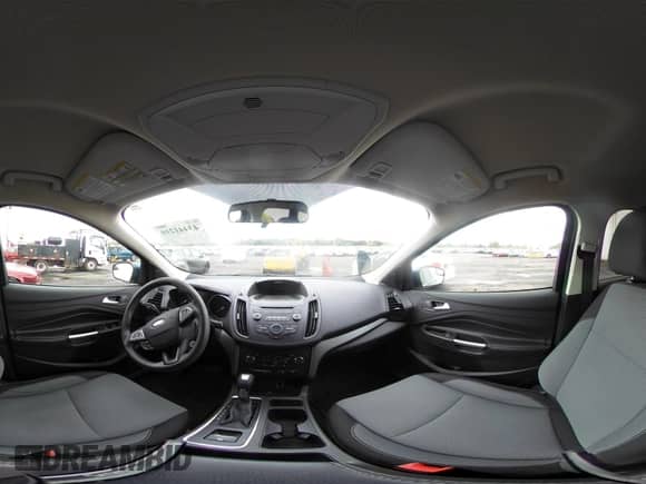 2017 Ford Escape SE с VIN 1FMCU9GDXHUD12888, выставлен на аукционе IAAI как лот 43441210 с пробегом 127 209 миль миль и . История ставок и продаж доступна на DreamBid. Изображение 18.