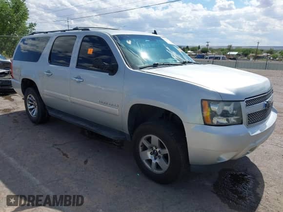 2013 Chevrolet Suburban LTZ с VIN 1GNSKKE73DR202909, выставлен на аукционе IAAI как лот 42415356 с пробегом Не указан миль и . История ставок и продаж доступна на DreamBid. Изображение 1.